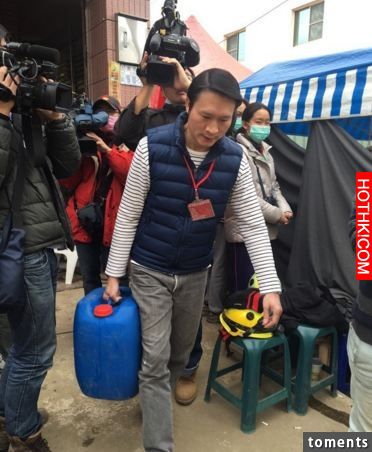 劉文聰這次不送番仔火，秦揚今天現身台南災區現場竟然做了『這件事』他的出現讓救難人 ...