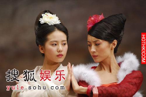 她早年出道貌美如花，色誘過胡歌又被范冰冰提攜做主演如今消失