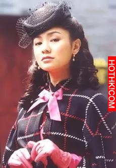 她曾被黃曉明『拋棄』,與baby傻傻分不清,如今幸福美滿.