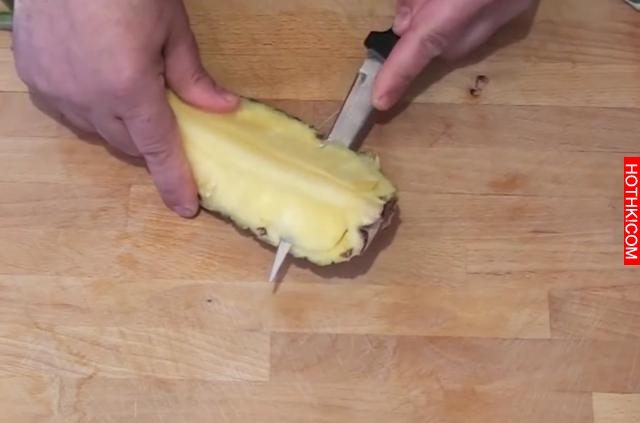 不用削皮就能吃到鳳梨肉，懶人大法做鳳梨船（多圖做法必會）
