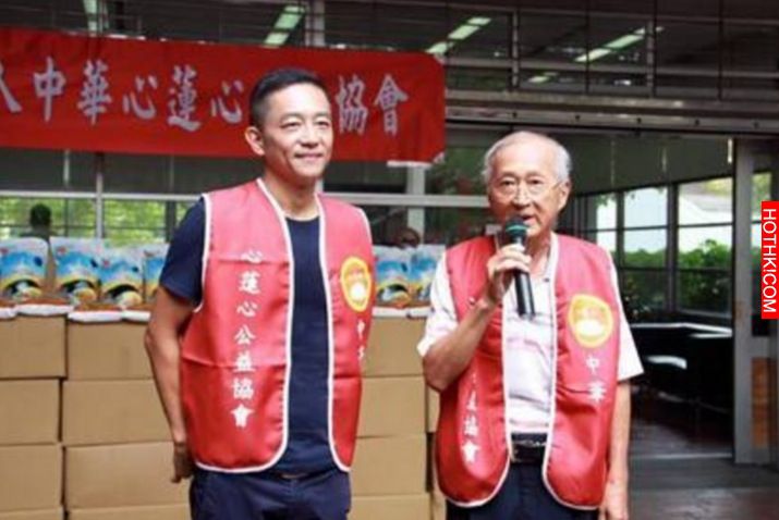 陳昭榮父親罹癌暴瘦10幾公斤，已經3個月都無法開口說話了，父親交代他辦『一件事』後 ...
