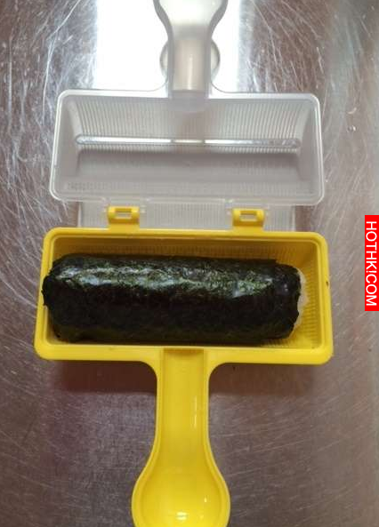 她再大創買了這個奇怪的盒子裡面想不到把白飯放進去不停搖來搖去，幾秒後出現的東西卻 ...