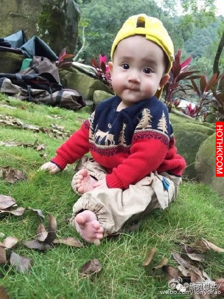 歐弟女兒鼻樑逆天，小周周睫毛長得嚇人，被星二代的嬰兒照秒殺了！