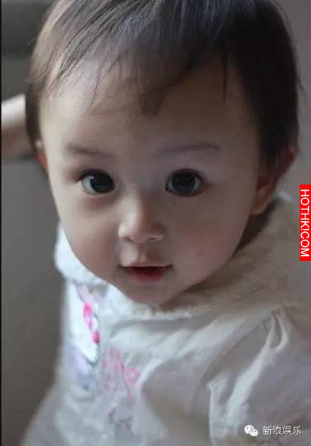歐弟女兒鼻樑逆天，小周周睫毛長得嚇人，被星二代的嬰兒照秒殺了！