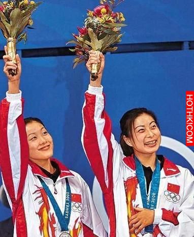 她兩次登人生巔峰，長相不是第一卻穩坐豪門媳婦！