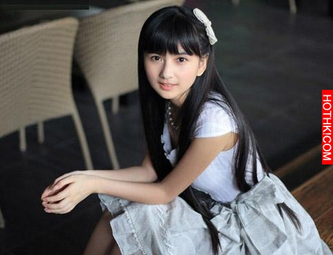 我裝窮2年試探女友，她突然風光嫁人，結婚對象的身份讓我震驚