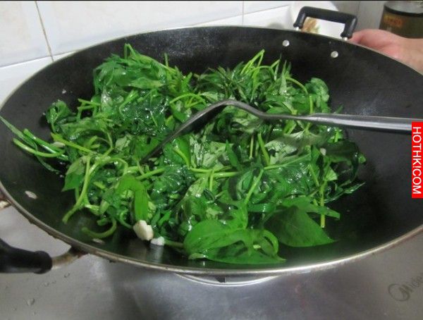 蒜炒蕃薯葉Nt.jpg