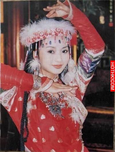 還珠格格「香妃」車禍頭骨破裂去世真相被揭開，坐車後排的人千萬要注意這ㄧ點....背後 ...