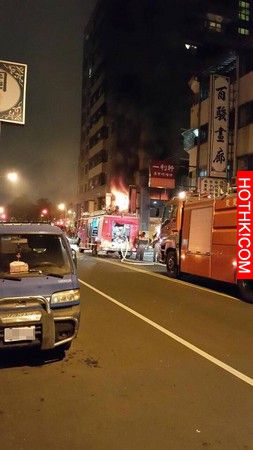 以為又是地震！台中讚不絕口火鍋店氣爆，整間火鍋店陷入火海，起因竟然是兩桶小瓦斯桶 ...