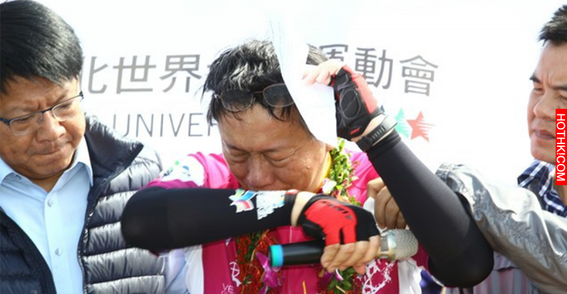 挑戰雙塔成功，柯P卻大哭了，原因竟然是因為...