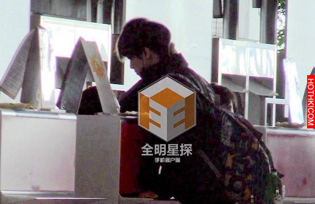 獨家：除夕慶生機場惜別鄧紫棋華晨宇戀情曝光