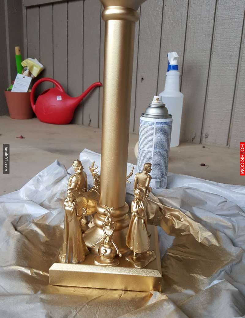 他把簡陋的超級英雄玩具黏在燈座上，然後噴漆…最後螢幕裡出現的作品絕對會讓你WOW不 ...