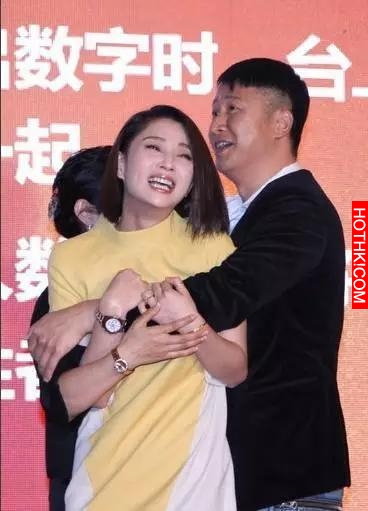不是所有男星都懂「禮貌手」，看完最後一張尷尬癌都犯了！