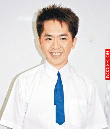他是身家數億的土豪，一人獨享兩女友，卻心甘情願在TVB打醬油