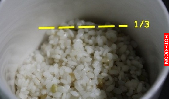 驚！不到5分鐘，他就煮好一杯子的「白飯」連廚師都看傻眼了！所有人聽完他「這個方法 ...