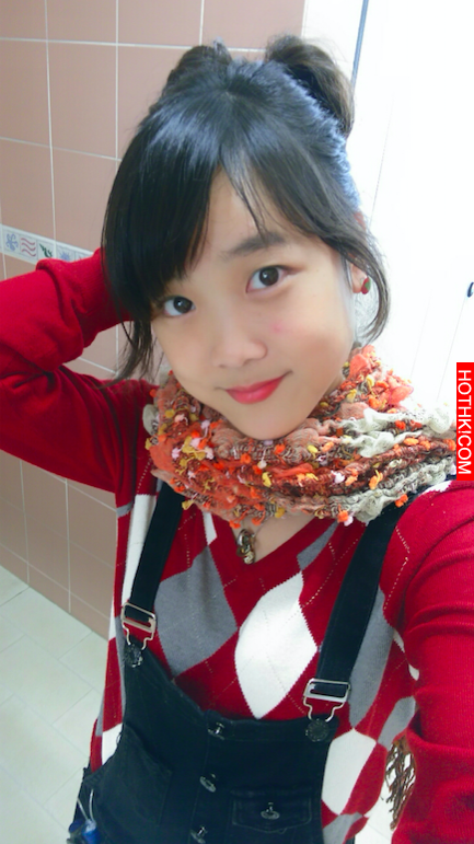 萌翻天！超級蘿莉17歲老師竟「穿這樣」在學校上課...男學生當場噴鼻血送醫！ ...