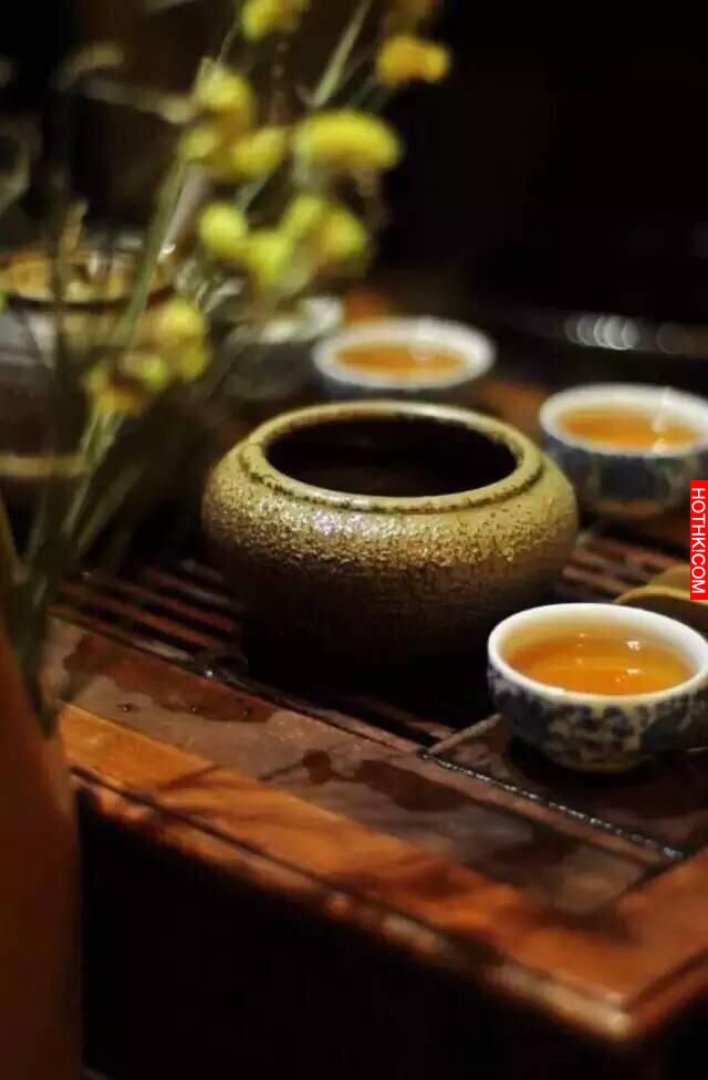 太神奇！我把隔夜茶「這樣用」，沒想到不只眼睛清晰了，連頭髮都長出來了！ ...